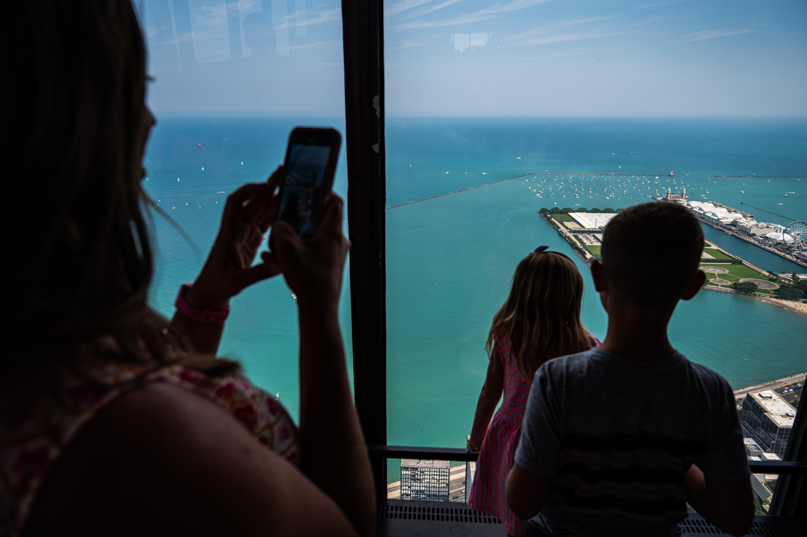 Nearly 57 Million Tourists Spent A Record $21.5 Billion In Chicago Last Year, Report Says