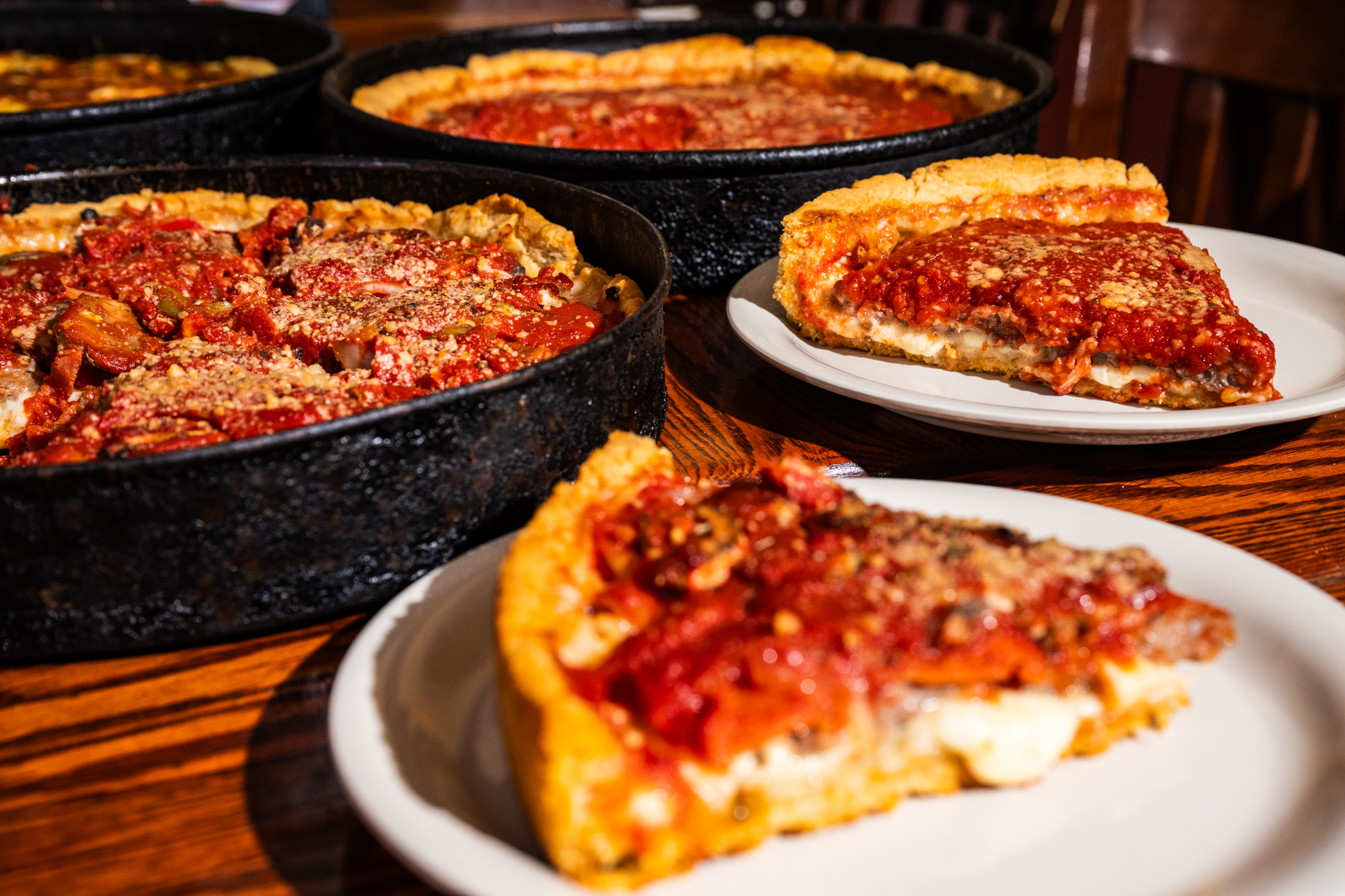 The Ultimate Guide To Chicago’s Big Pizzas: Deep-Dish, Stuffed, Pan And Double Decker