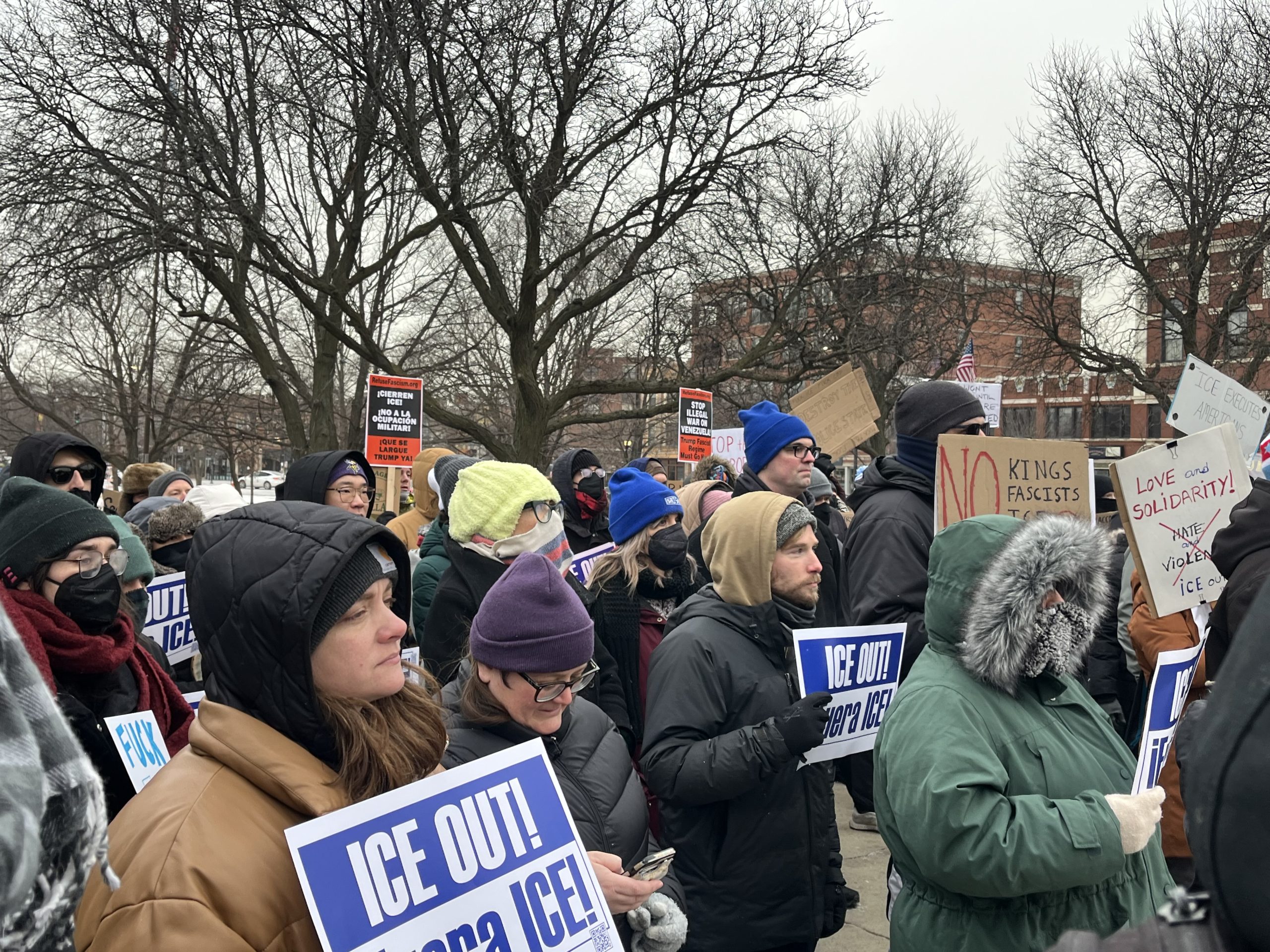 Chicagoans, Local Leaders Say ICE ‘Must Be Abolished’ After Killing Of Minneapolis Nurse Alex Pretti