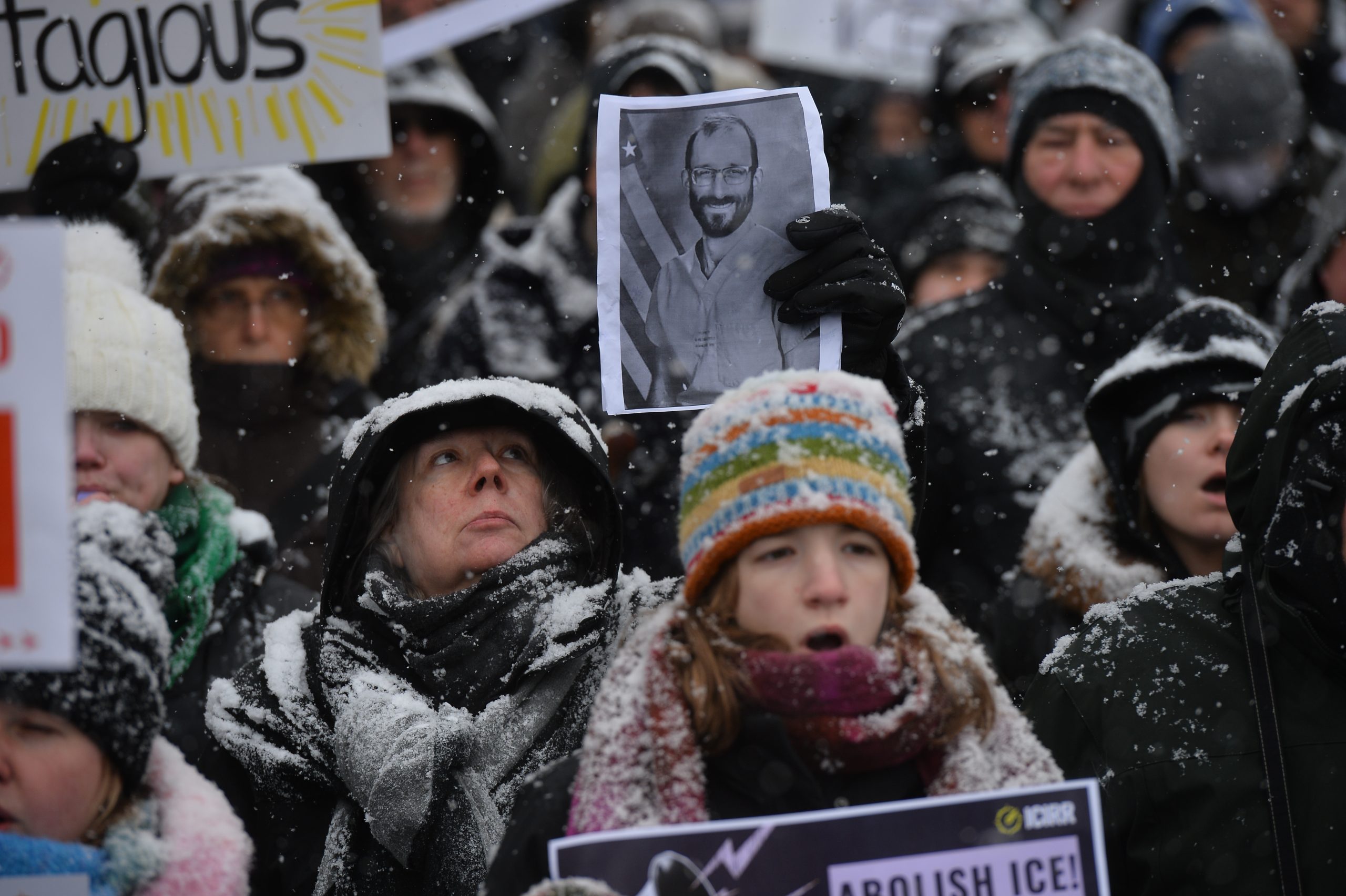 This Week In Photos: Chicagoans Honor Alex Pretti, City Battles Subzero Temps And More