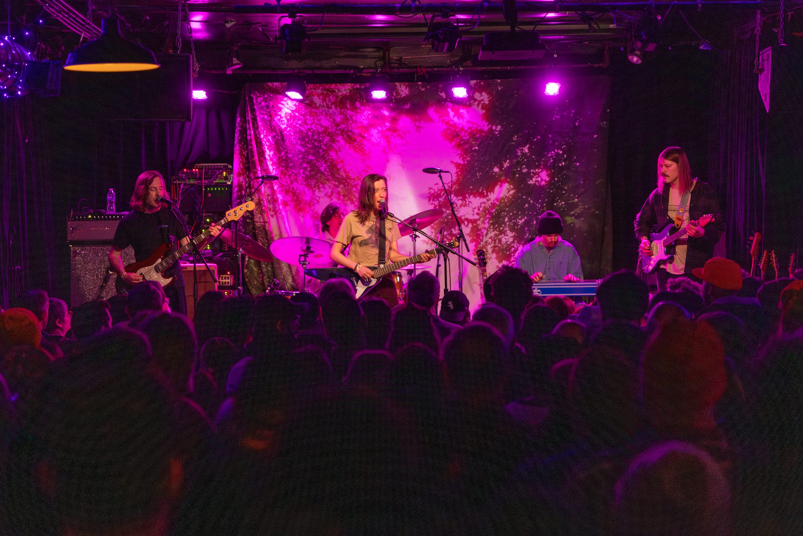 Ratboys Support Chicago Immigrant Groups With Beat Kitchen Benefit Show