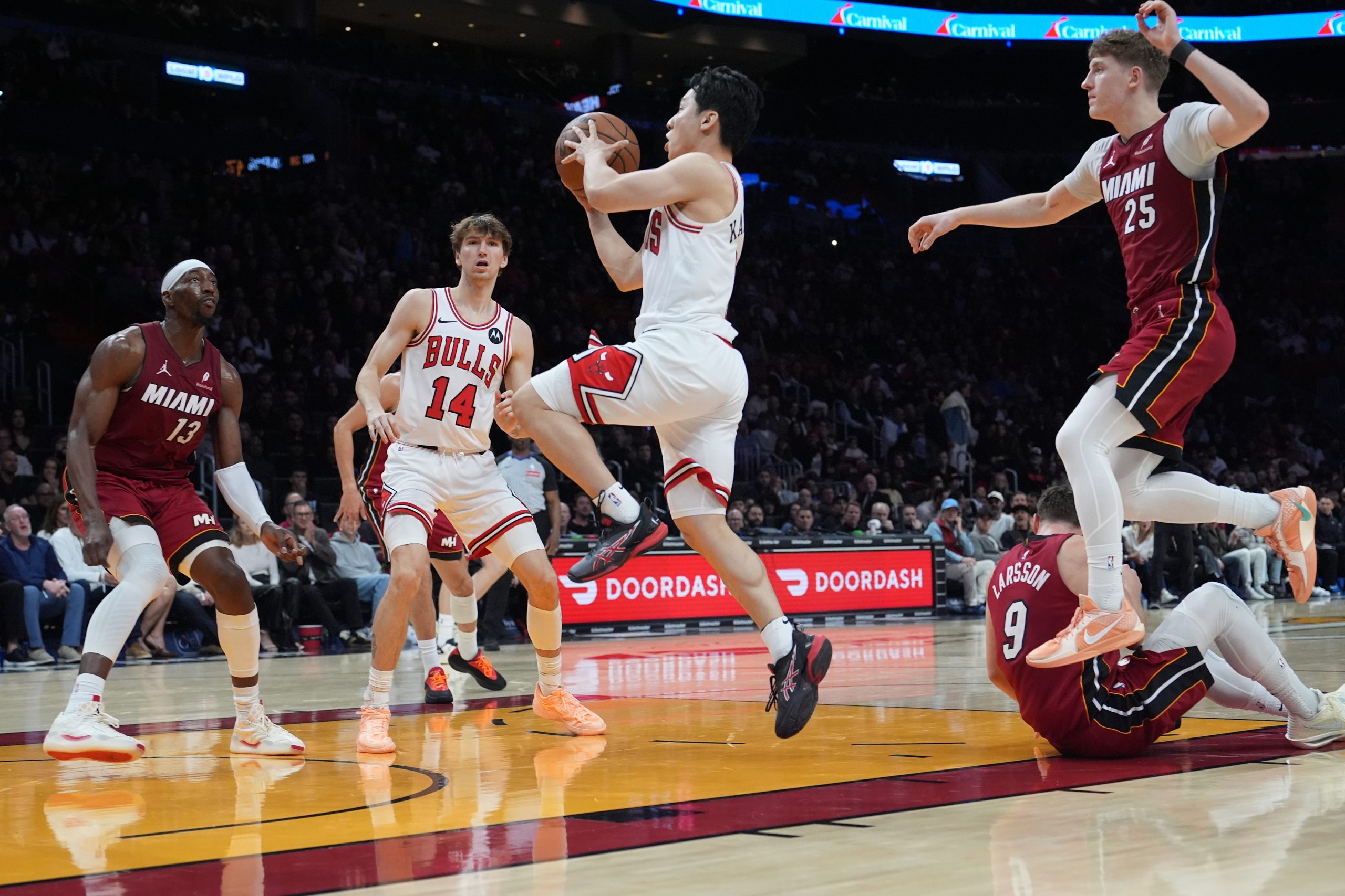 ‘Yuki-Mania’ Hits Chicago As Shortest Bull Ever Yuki Kawamura Captivates Fans