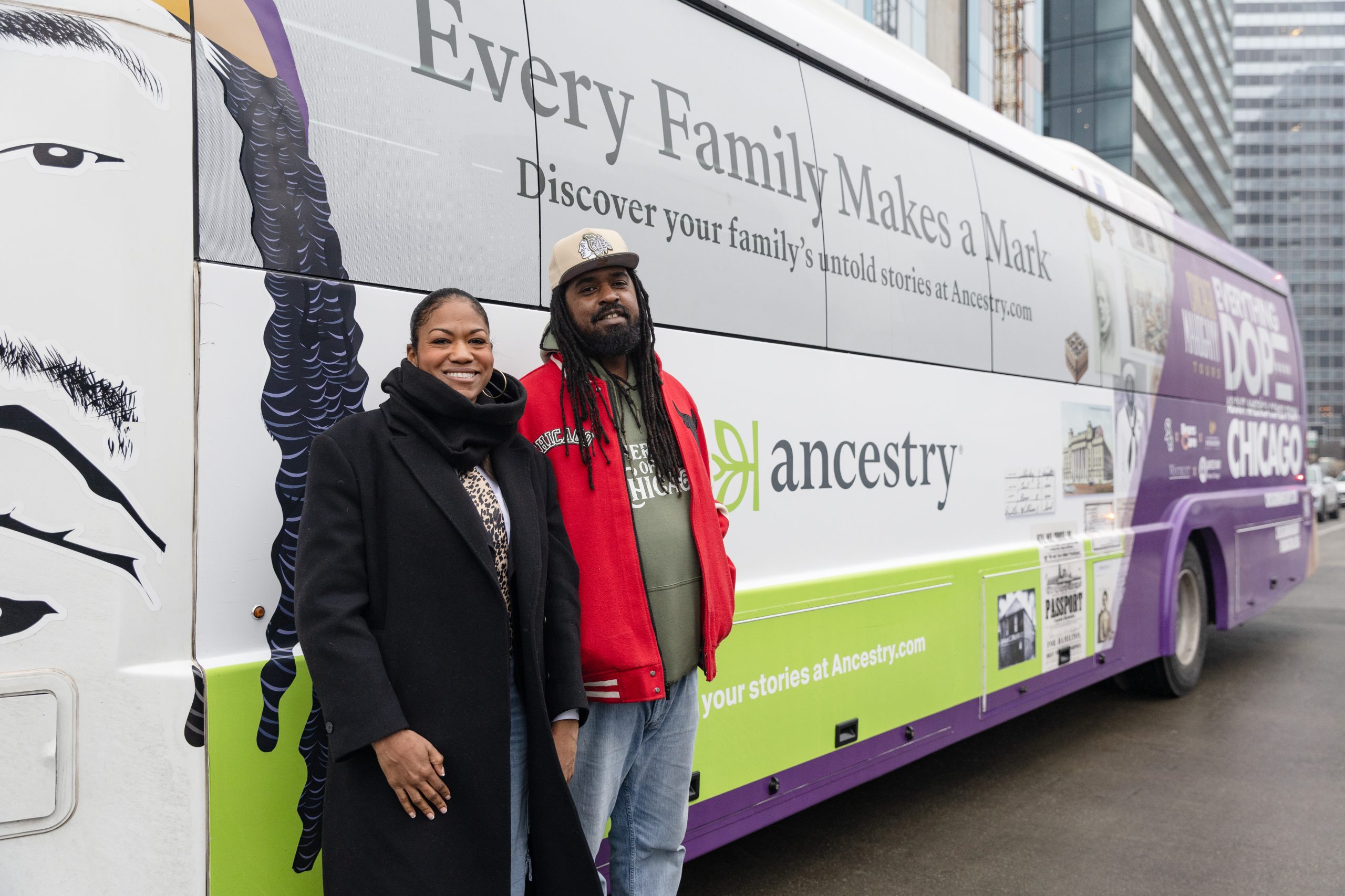 ‘Women Who Built Chicago’ Bus Tour Highlights History Of City’s Trailblazers