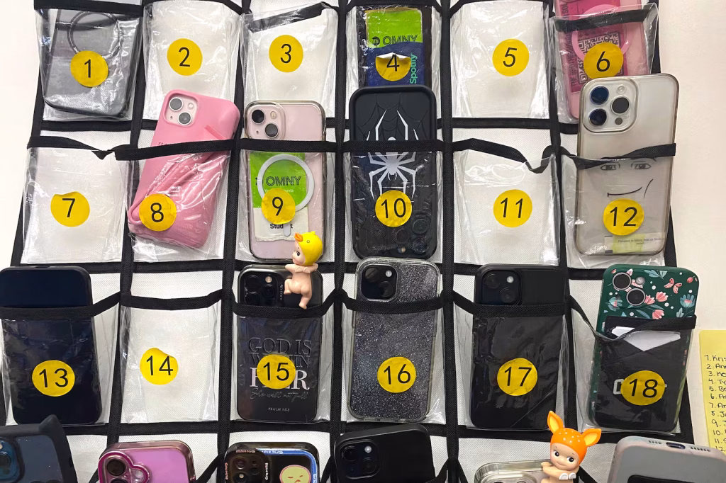 Thumbnail for An Illinois Governor-Backed Bill To Restrict School Cell Phone Use Gains Momentum