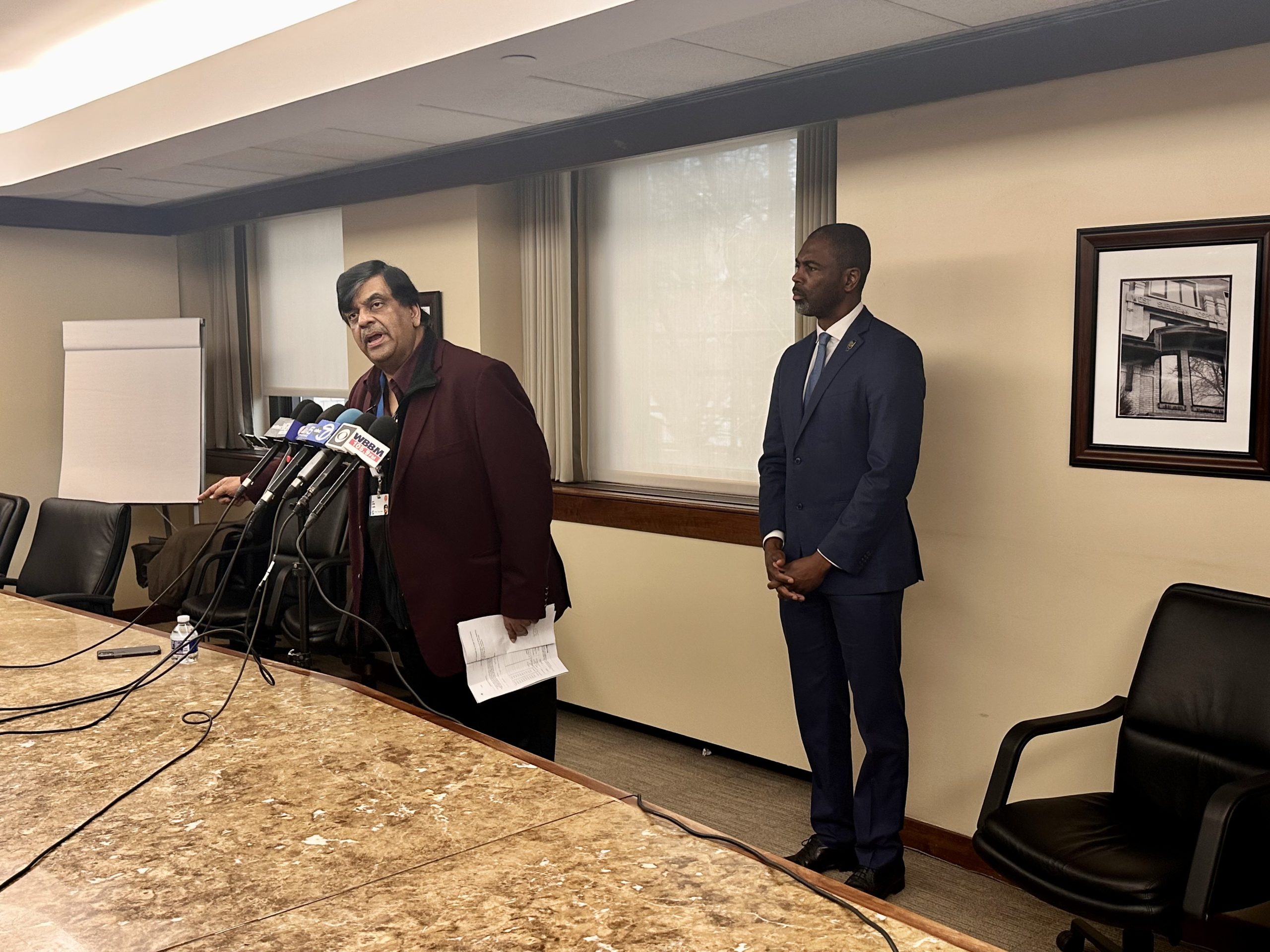 West Suburban Hospital Owner Offers No Clear Plan For Reopening