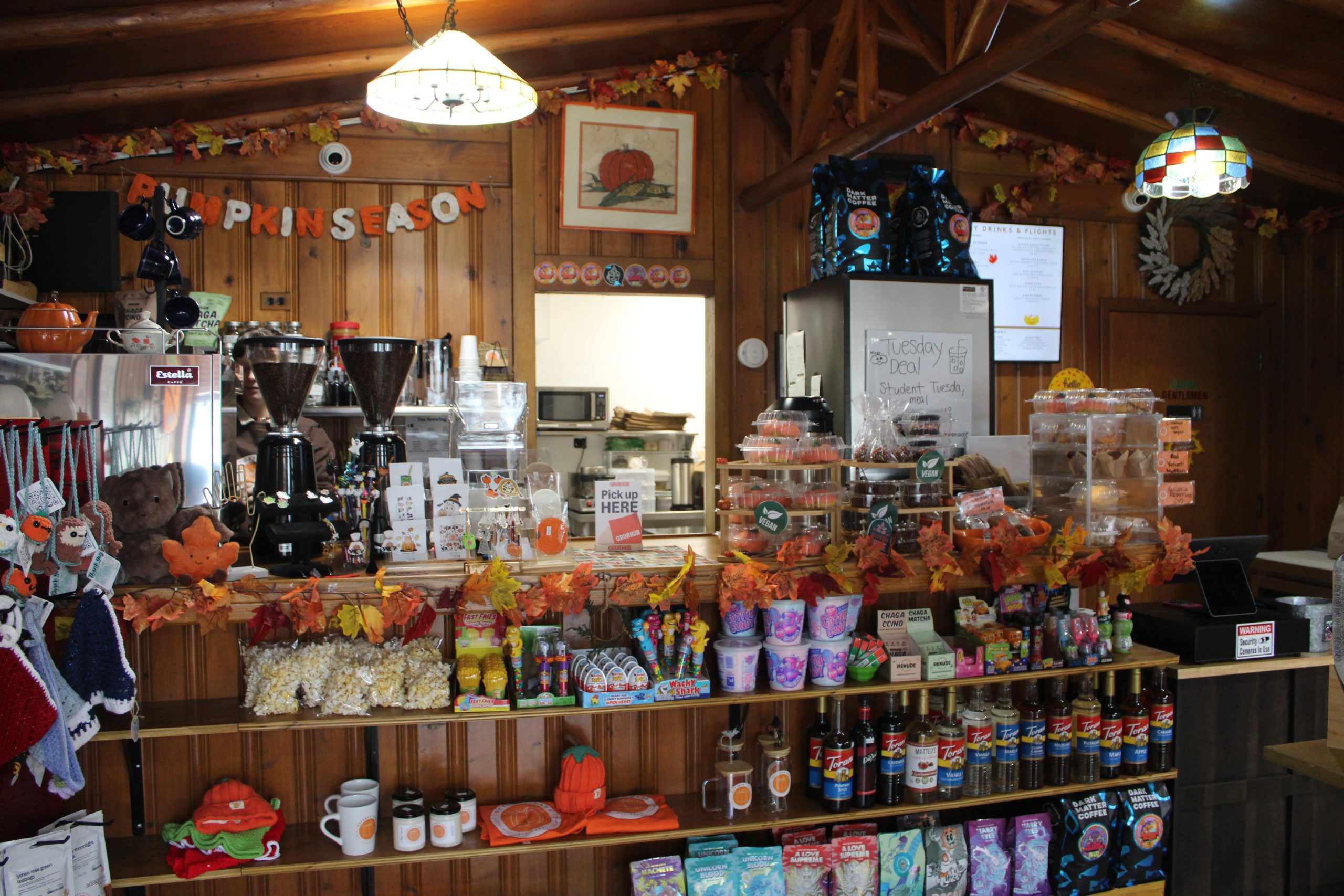 Fall-Themed October Cafe Opens 2nd Northwest Side Location In Gladstone Park