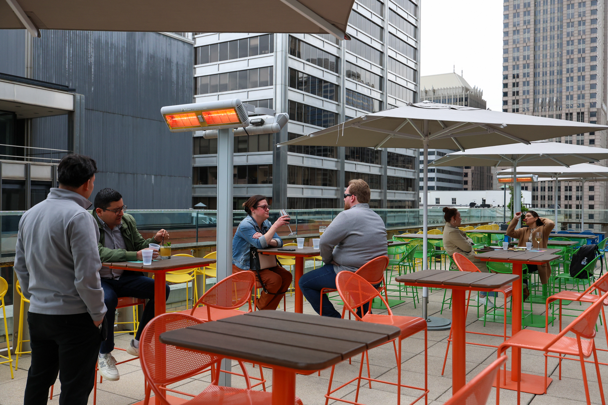 Chicago’s Ultimate 2026 Rooftop Guide: 60+ Open-Air Bars, Lounges And Restaurants