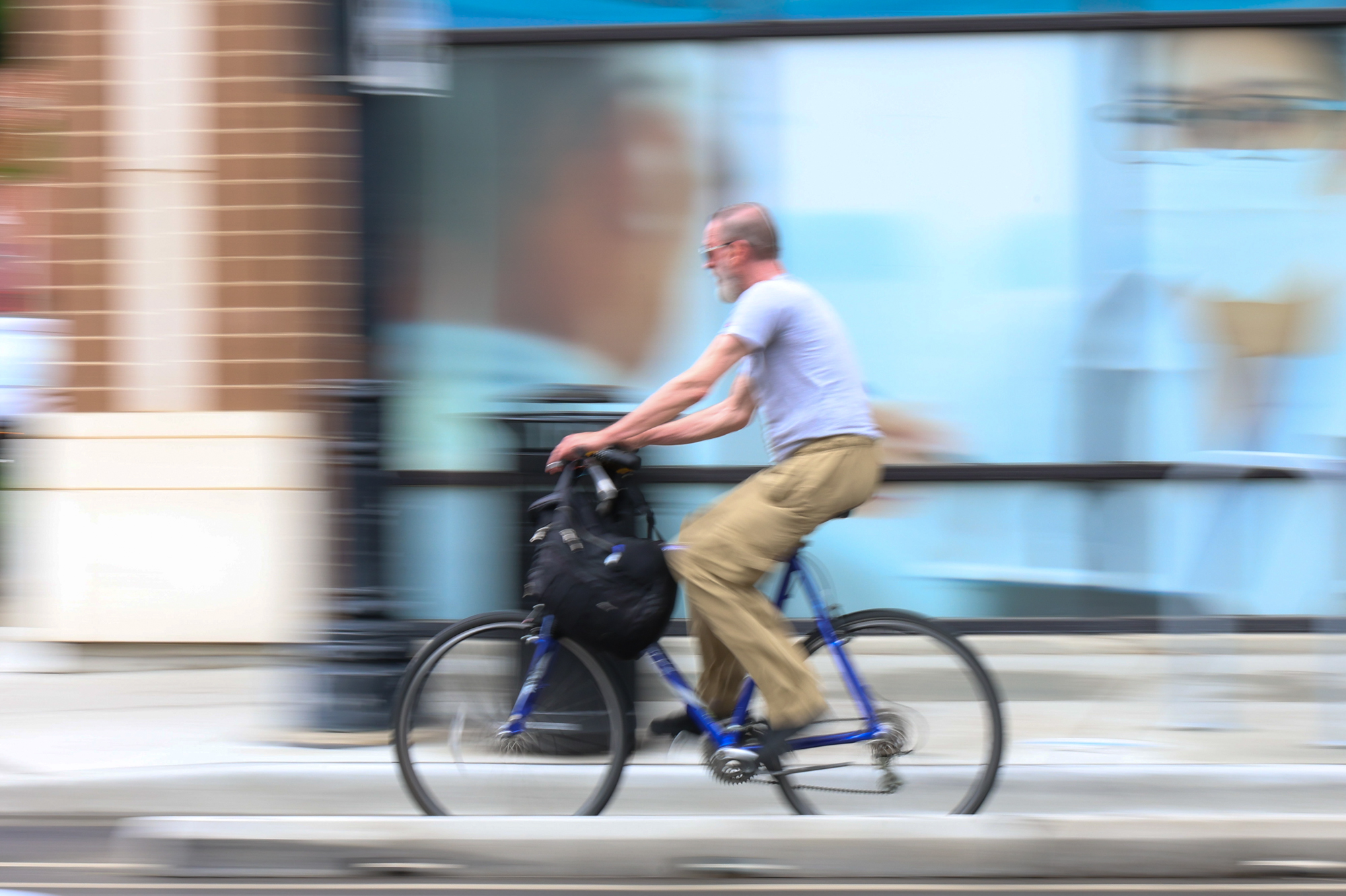 Expansion Of Automated Ticketing Program For Bike, Bus Lane Blockers OK'd By City Panel
