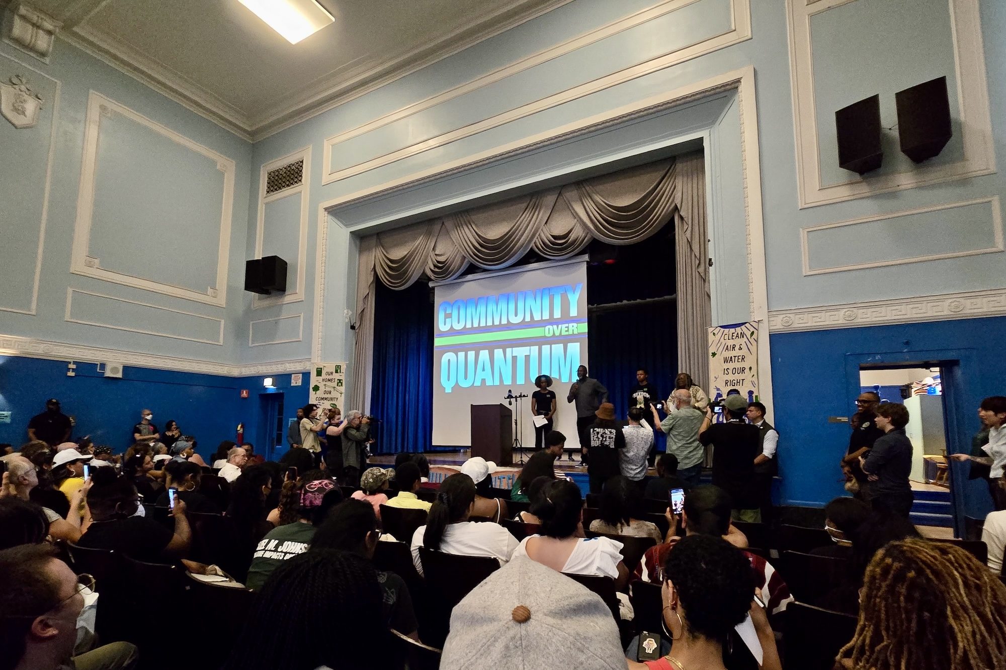 Photo: blockclubchicago.org Chicago Mayor Faces Backlash Over $9B Quantum Campus Project