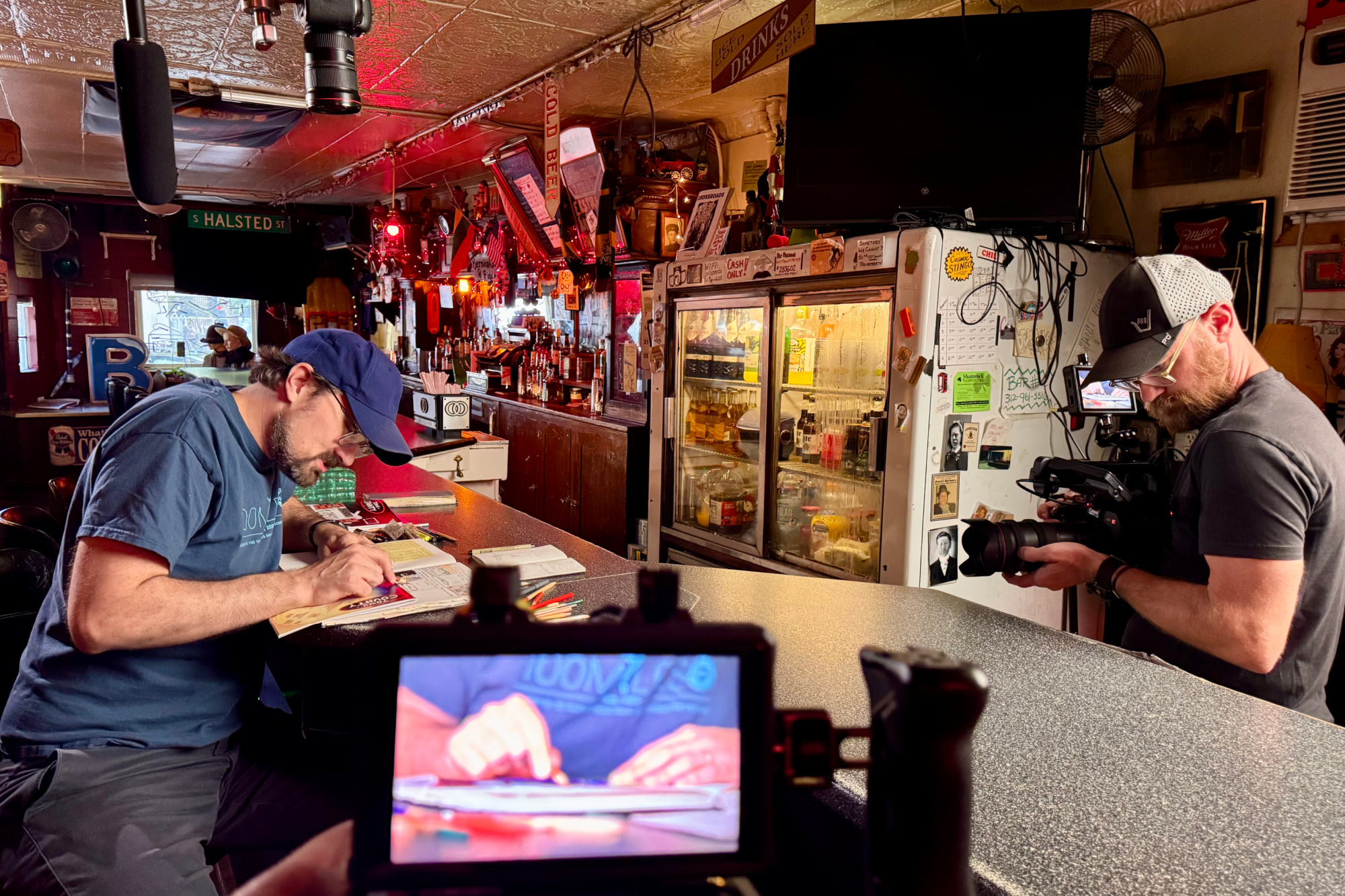 ‘Art On Tap Chicago’ Docuseries Highlights Local Bars Where Artists Find Inspiration
