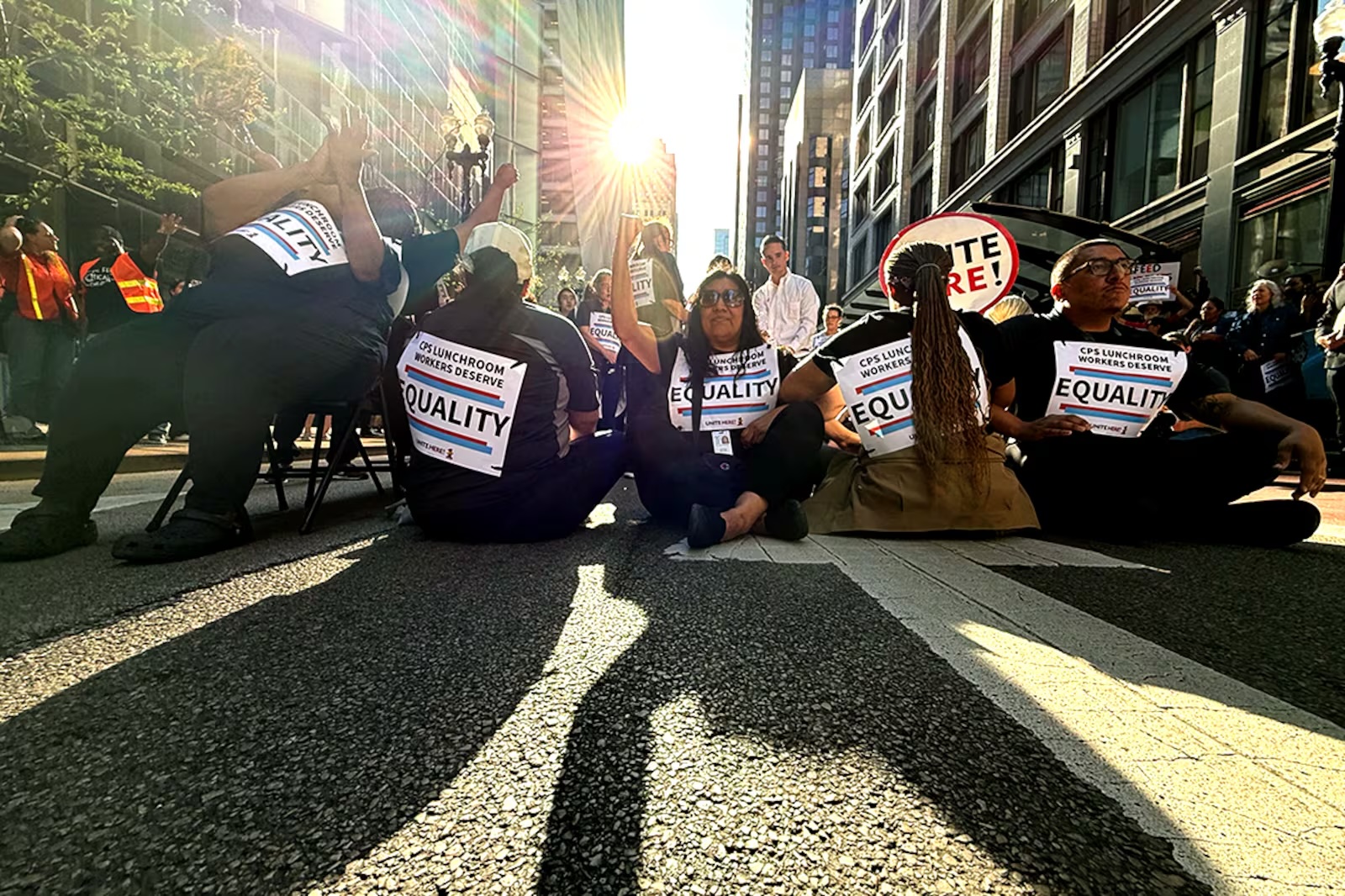 Chicago Board Of Education Adopts New Union Contract For Lunchroom Workers